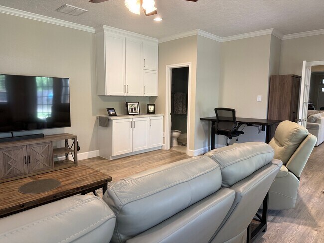 Building Photo - 17303 Amber Creek Ct