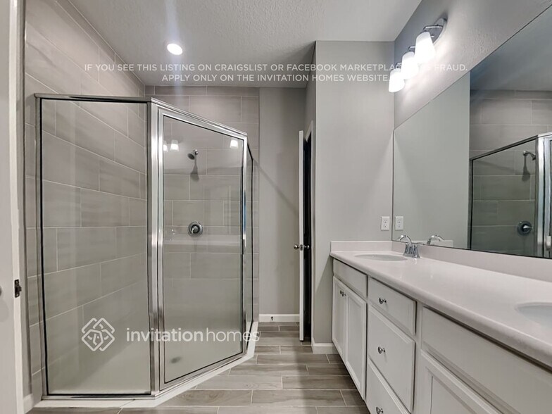 Building Photo - 7935 Chamomile Ct