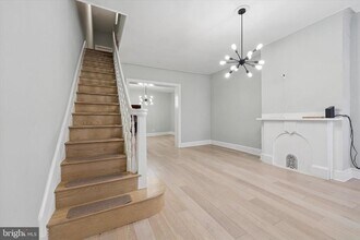 Building Photo - 2422 W Norris St