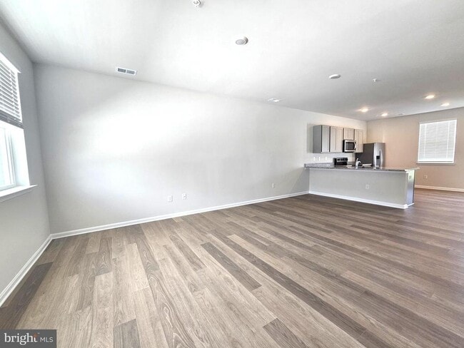 Building Photo - 1410 Sugarplum Ln