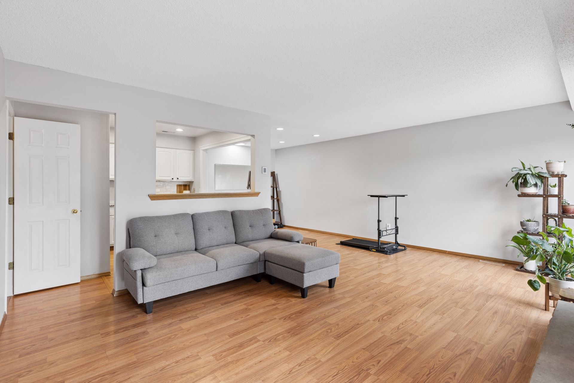 Building Photo - 3620 Independence Ave S