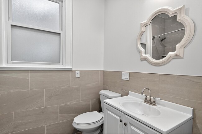 Building Photo - 784 Avenue C