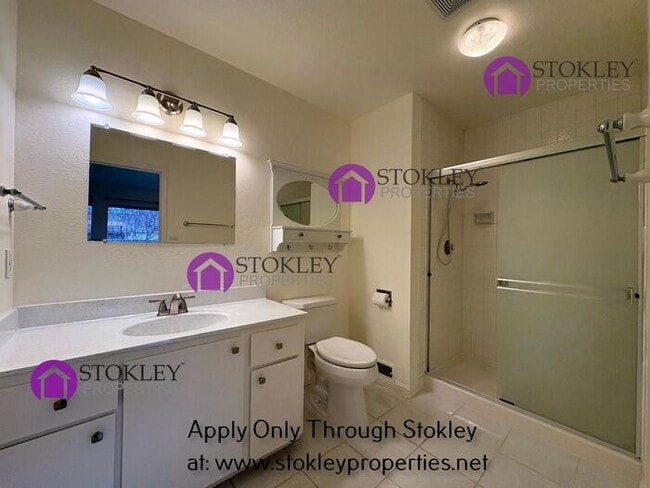 Building Photo - 1924 Pomar Way