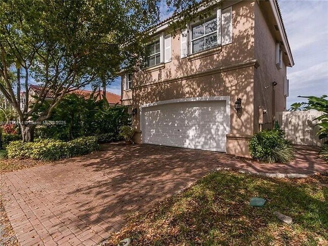 Building Photo - 1590 Seagrape Way