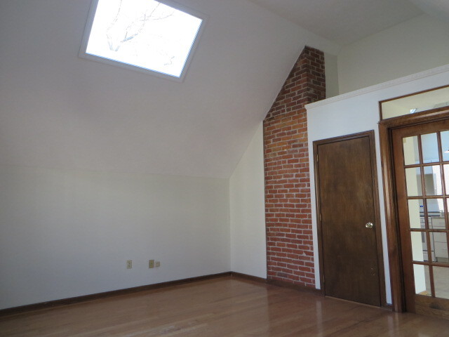 Building Photo - 429 Capitol Ave