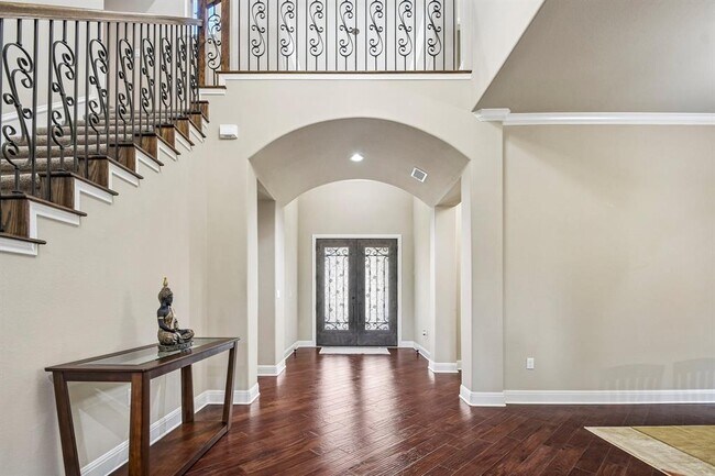 Building Photo - 10501 Nicolet Way