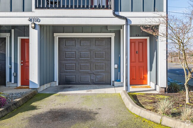 Building Photo - Rainier Terrace Townhomes