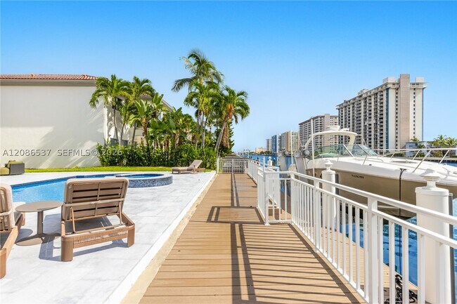 Building Photo - 1535 Windjammer Way