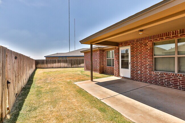Building Photo - Gorgeous Home in Cooper District