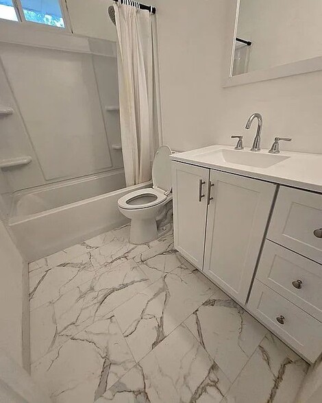 Building Photo - 681 Aldrich Rd