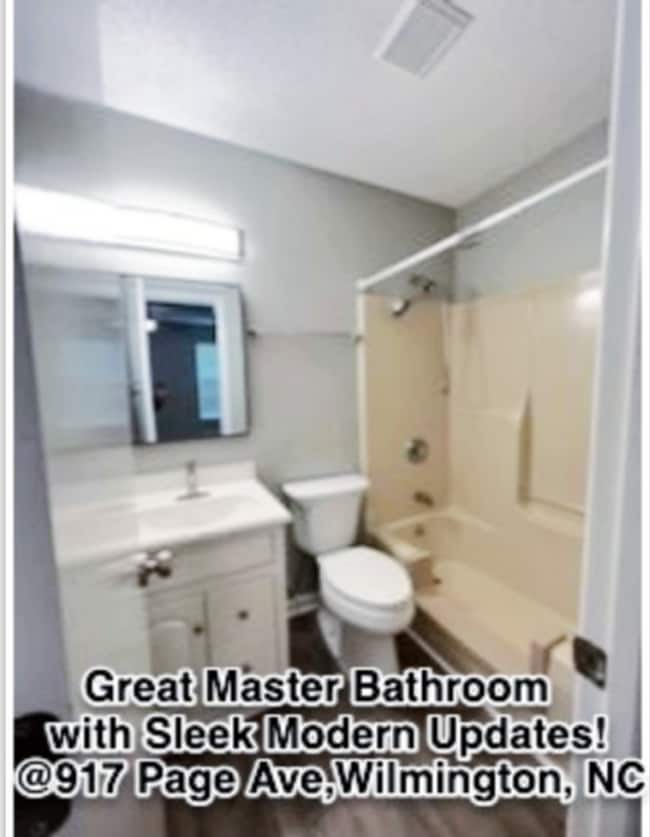 Building Photo - Sleek and Stylish Renovated 3 Bedroom, 2 full bath cottage home in Mid-town! Only $1750/mo.!!