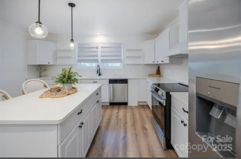 Building Photo - 750 8th St