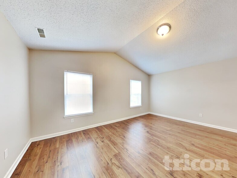 Building Photo - 10655 Sterling Apple Dr