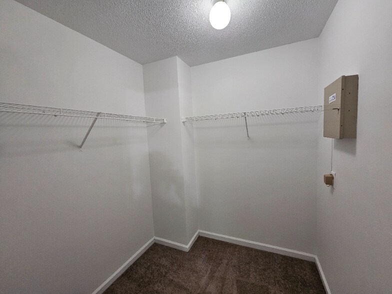 Building Photo - 128 Odyssey Turn NW