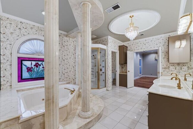 Building Photo - 6920 Oakbrook Way
