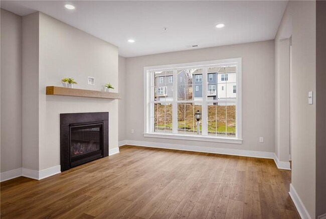 Building Photo - 4022 Cottage Wy