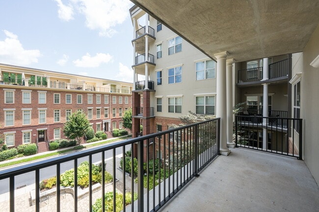 Building Photo - 200 River Vista Drive