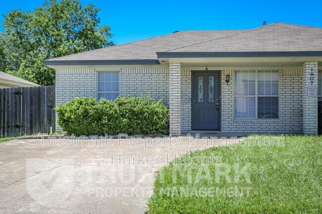 Building Photo - 1907 Windward Dr