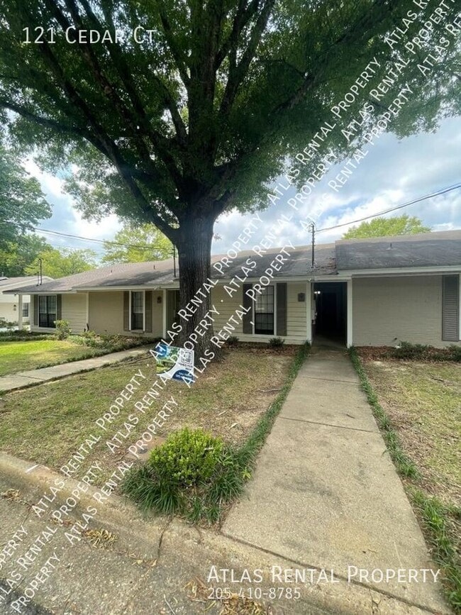 Building Photo - 121 Cedar Ct