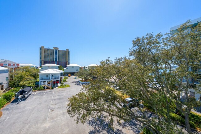 Building Photo - 1516 Sandpiper Ln