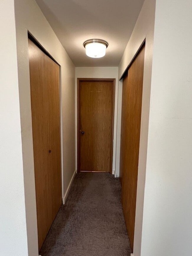 Interior Photo - Washington Court