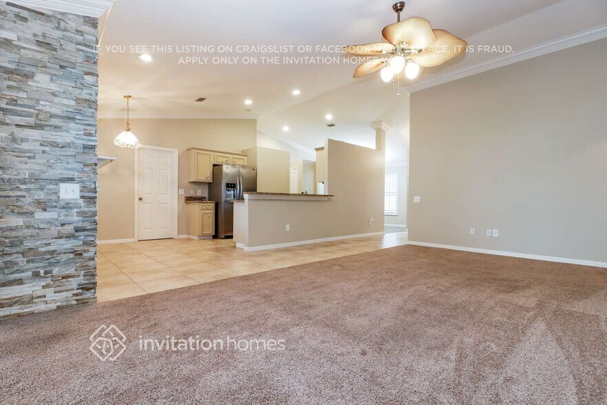 Building Photo - 6647 Clair Shore Dr