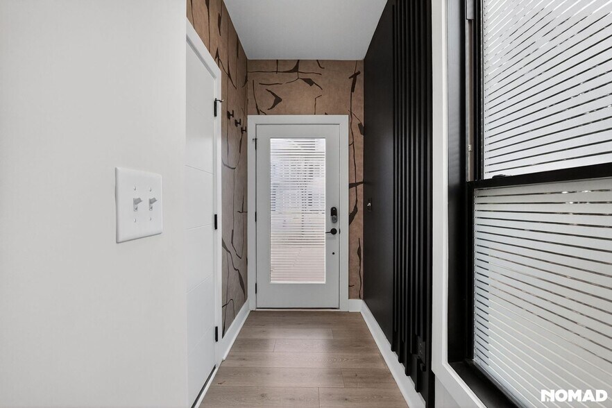 Building Photo - 215 Freeland Ln