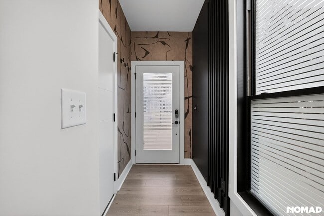 Building Photo - 215 Freeland Ln