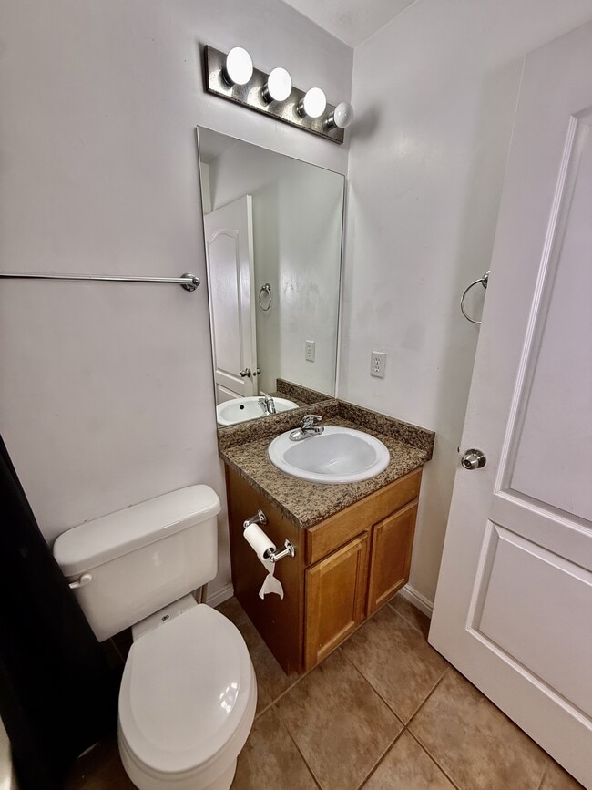 Building Photo - 4709 S Falkirk Dr