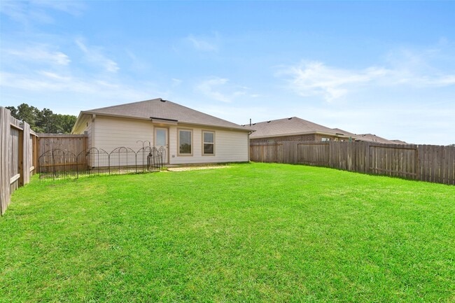 Building Photo - 363 Cumberland Forest Dr