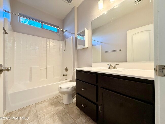 Building Photo - 1216 Brentwood Way