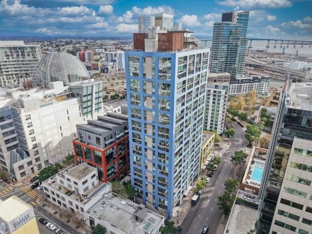 Building Photo - 321 Tenth Ave