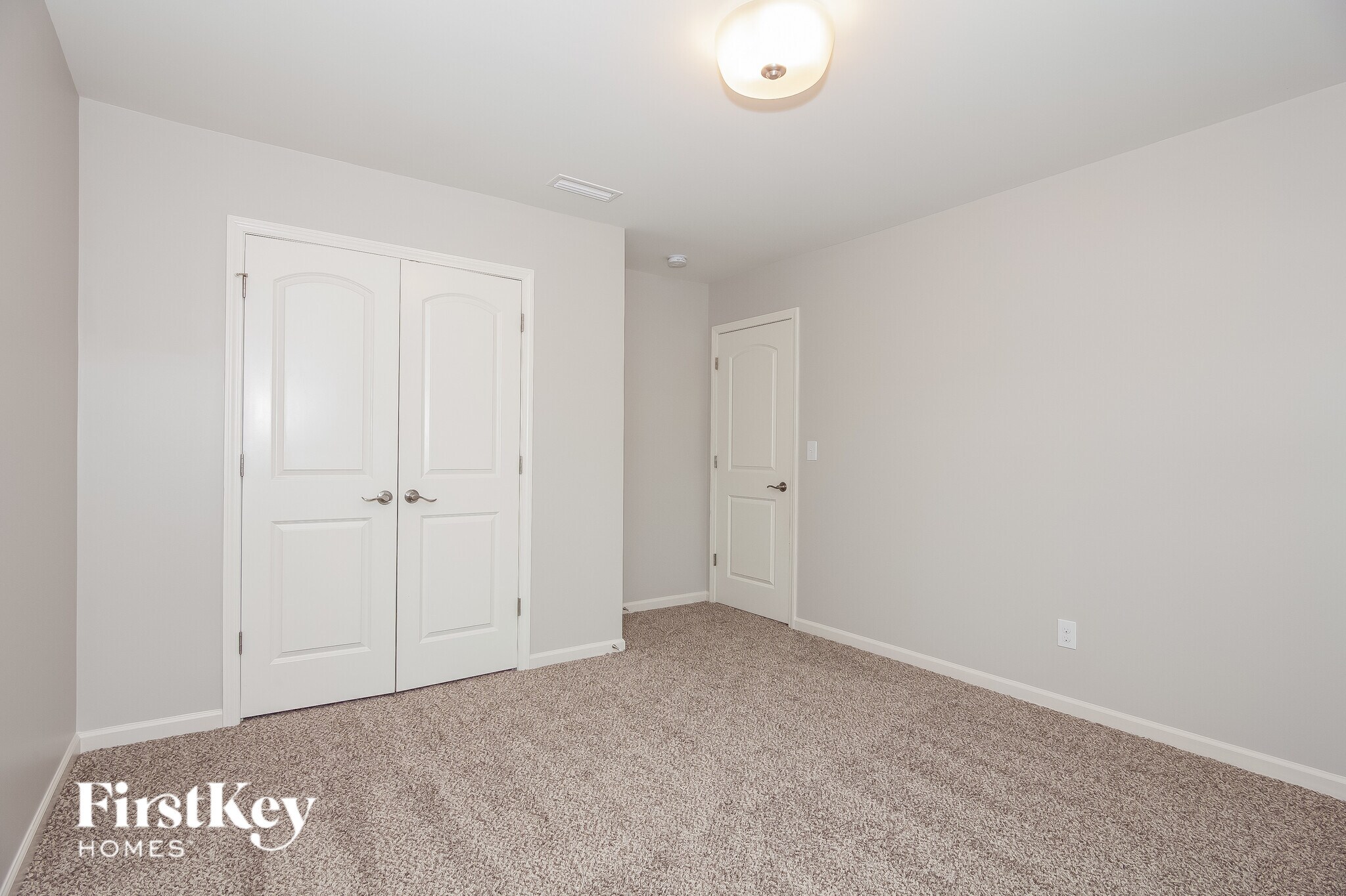 Building Photo - 5013 Thomasville Dr