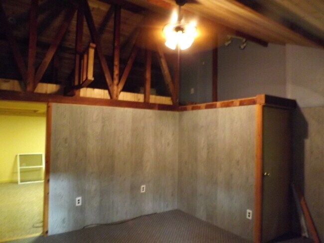 BR #1 - 55 Deer Path Rd