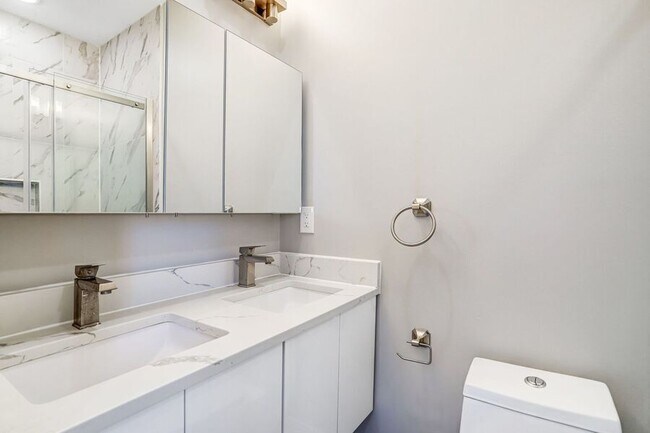 Building Photo - 2812 Georgia Ave NW