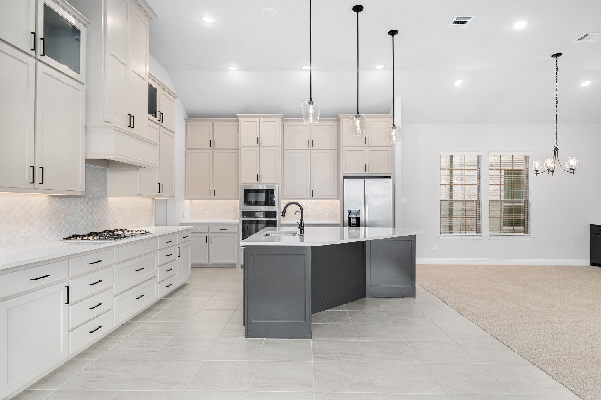 Building Photo - 2300 Fairwater Mews