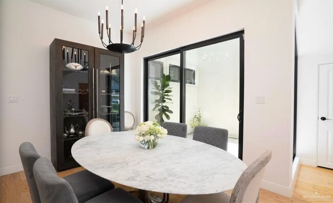 Building Photo - Stylish 2-Story Home in Gated Community with Pool!