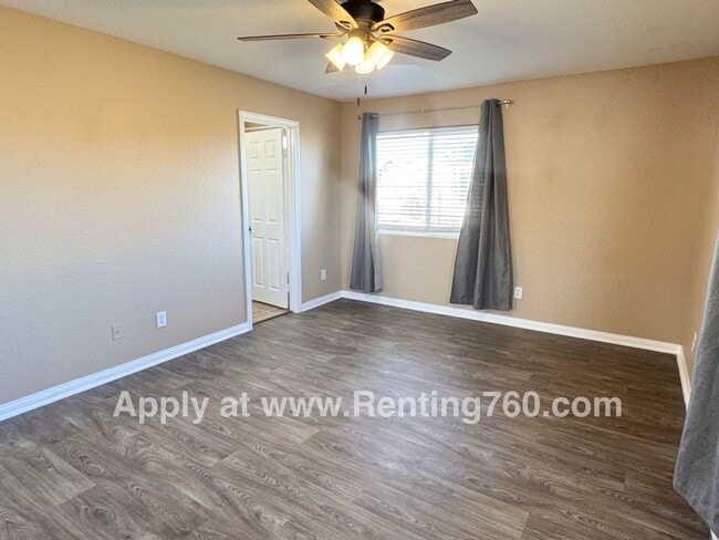 Building Photo - Cozy 3 Bed 2 Bath Home Near Base!