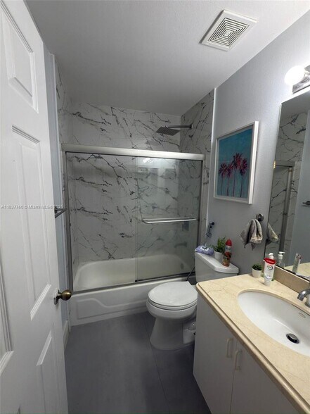 Building Photo - 1105 SW 44th Way