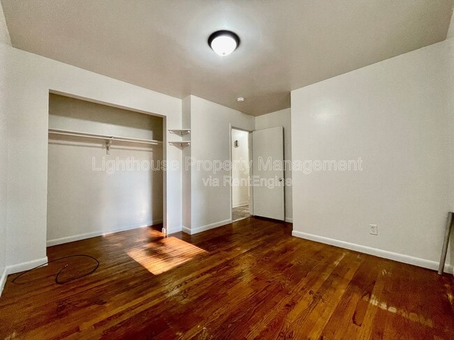 Building Photo - 4220 Curwood Ave SE