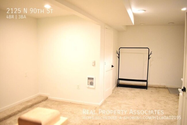 Building Photo - 2125 N 90th St