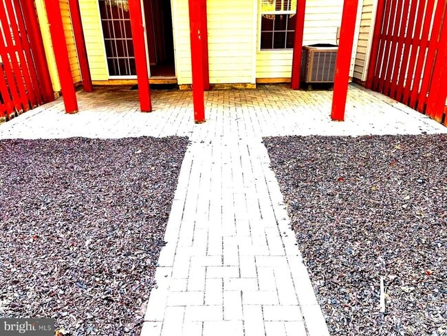 Building Photo - 3280 Halcyon Ct