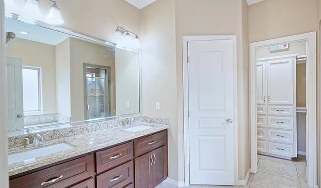 Building Photo - 2902 Granite Dr