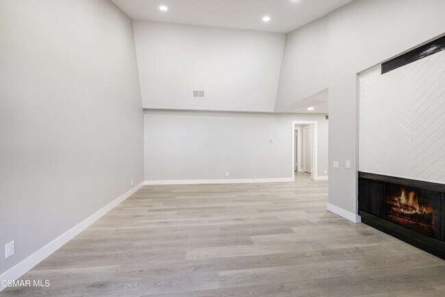 Building Photo - 31535 Lindero Canyon Rd