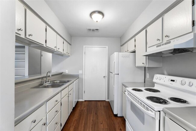 Building Photo - 4304 Acropolis Ct