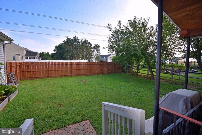 Building Photo - 34 Ashcroft Dr