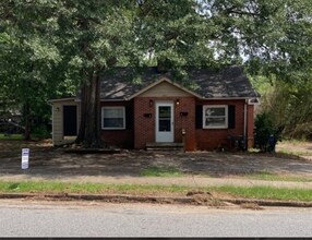 Building Photo - 2 Bedroom 1