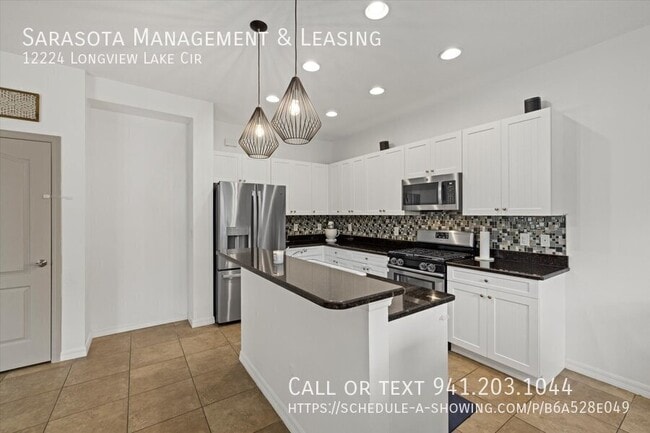 Building Photo - 12224 Longview Lake Cir