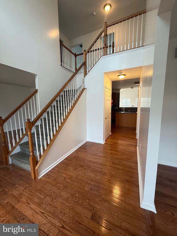 Building Photo - 5 English Ivy Dr