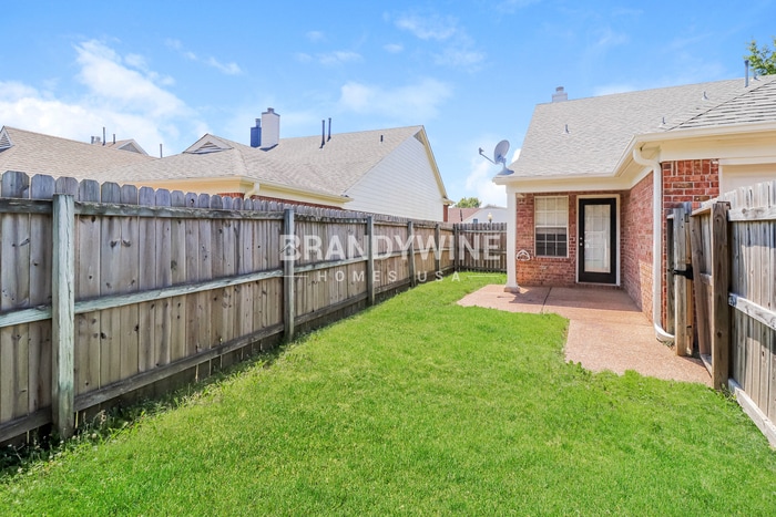 Building Photo - 2170 Berry Bush Ln